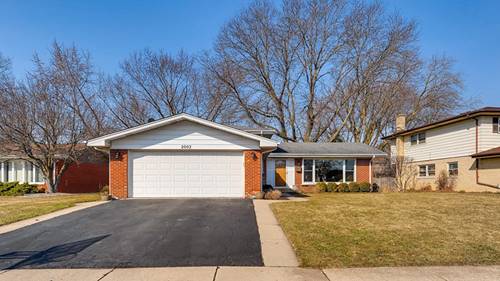 2002 Spruce, Arlington Heights, IL 60004