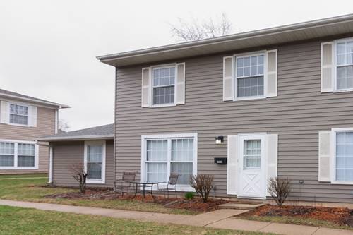 1555 Woodcutter Unit B, Wheaton, IL 60189