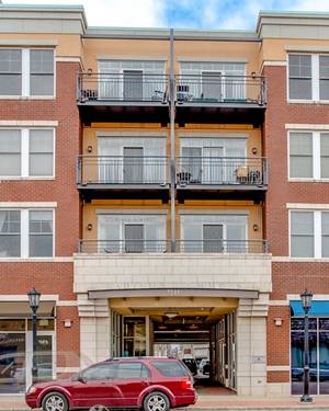 7243 Madison Unit 306, Forest Park, IL 60130