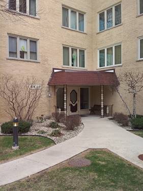 6430 W Belle Plaine Unit 410, Chicago, IL 60634