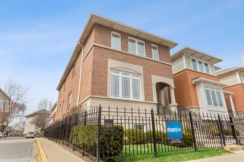 4920 S Cornell, Chicago, IL 60615