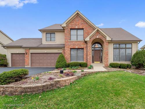 19W136 Woodcreek, Downers Grove, IL 60516