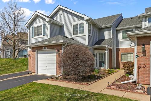 1052 Hinswood, Darien, IL 60561