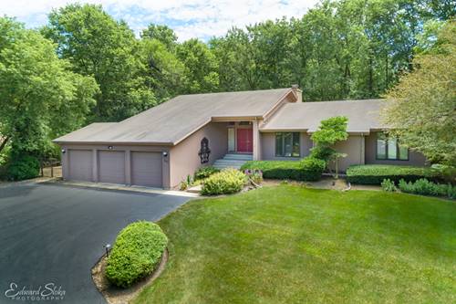 3401 Sherwood Forest, Spring Grove, IL 60081