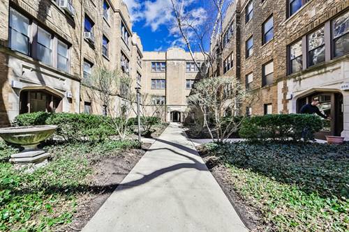 862 W Barry Unit 2B, Chicago, IL 60657