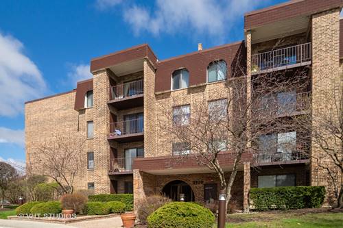 2100 Valencia Unit 215B, Northbrook, IL 60062