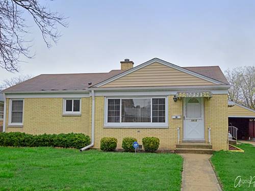 1615 Hickory, Waukegan, IL 60085