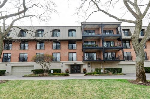 680 Green Bay Unit 108, Winnetka, IL 60093