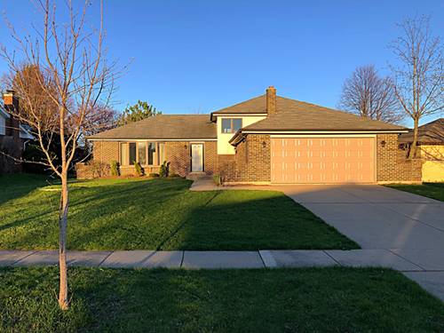 8221 Cromwell, Woodridge, IL 60517