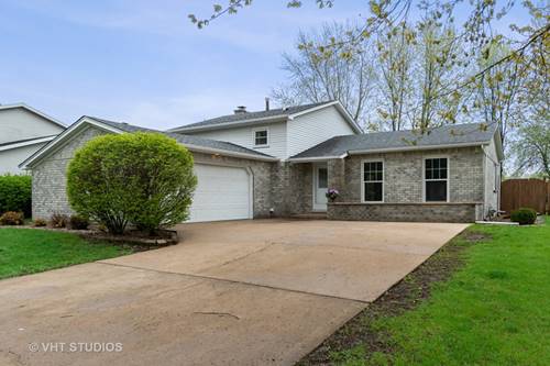 205 Willoway, Naperville, IL 60540