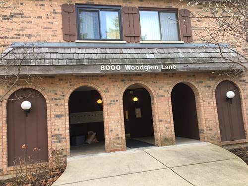 8000 Woodglen Unit 210, Downers Grove, IL 60516