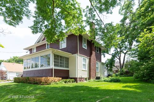 207 W Station, Barrington, IL 60010