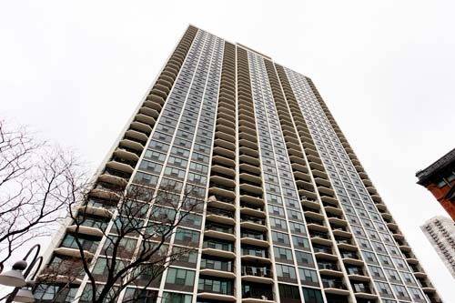 1560 N Sandburg Unit 3205, Chicago, IL 60610