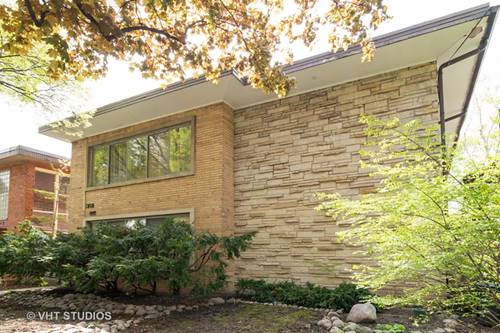 405 S Maple Unit 8, Oak Park, IL 60302