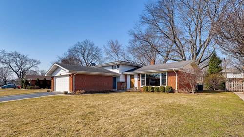 2002 Spruce, Arlington Heights, IL 60004