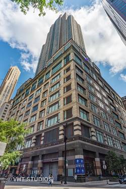 100 E Huron Unit 2702, Chicago, IL 60611