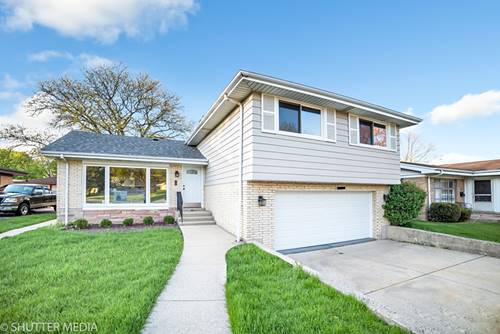 10668 Newbury, Westchester, IL 60154