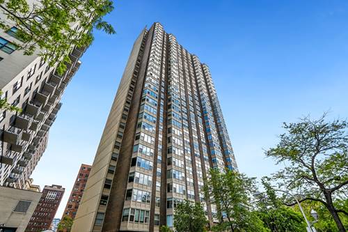 525 W Hawthorne Unit 1404, Chicago, IL 60657