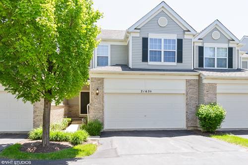 2165 Braeburn Unit B, Wauconda, IL 60084