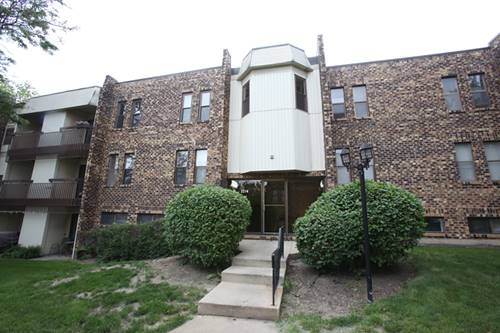 2214 Country Club Unit 26, Woodridge, IL 60517