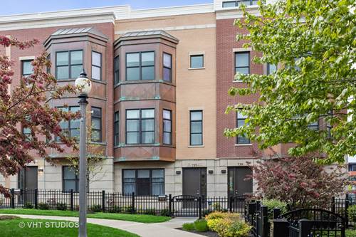 737 W 15th Unit 14, Chicago, IL 60607