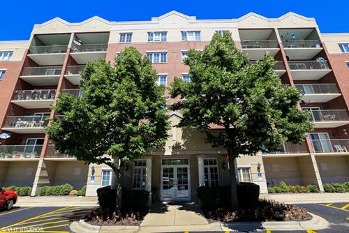 7400 Lincoln Unit 403, Skokie, IL 60076