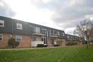 8505 W 101st Unit 8-301, Palos Hills, IL 60465