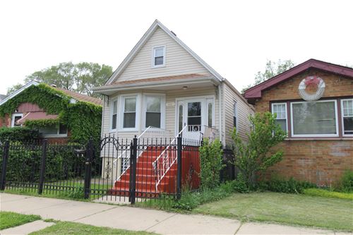 8204 S Brandon, Chicago, IL 60617