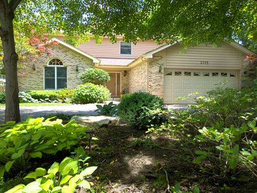 2715 N Arlington Heights, Arlington Heights, IL 60004