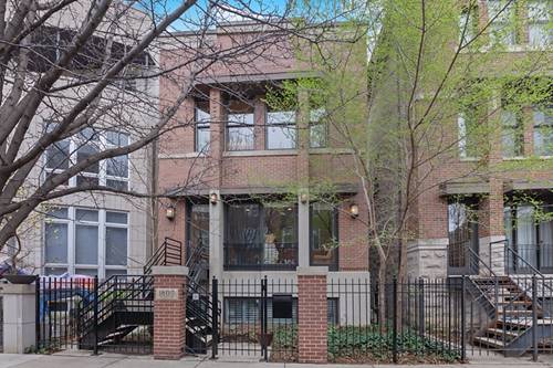 1805 N Hoyne, Chicago, IL 60647