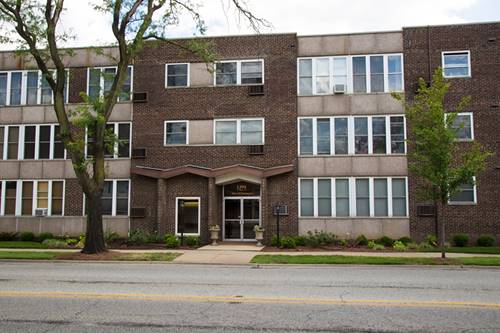 1301 W Touhy Unit 211, Park Ridge, IL 60068