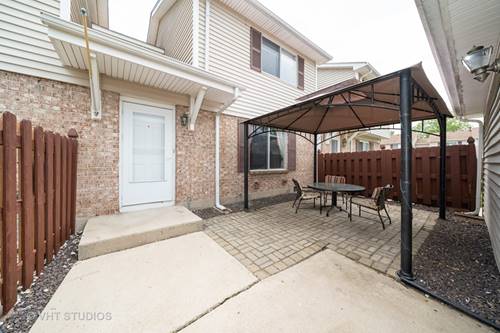 12 Woodsorrel Unit 12, Woodridge, IL 60517