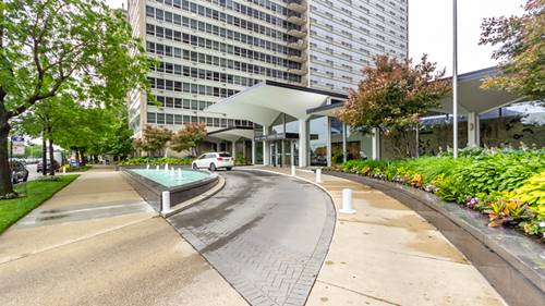 3550 N Lake Shore Unit 826, Chicago, IL 60657