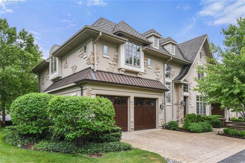 3 Willow Crest, Oak Brook, IL 60523