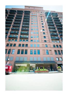 165 N Canal Unit 829, Chicago, IL 60606