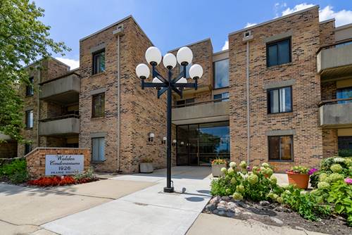 1926 Prairie Unit 301B, Schaumburg, IL 60173