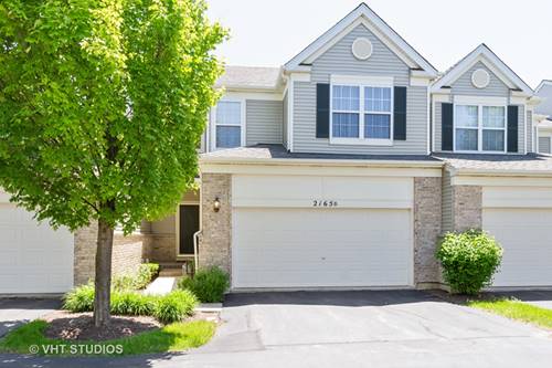 2165 Braeburn Unit B, Wauconda, IL 60084