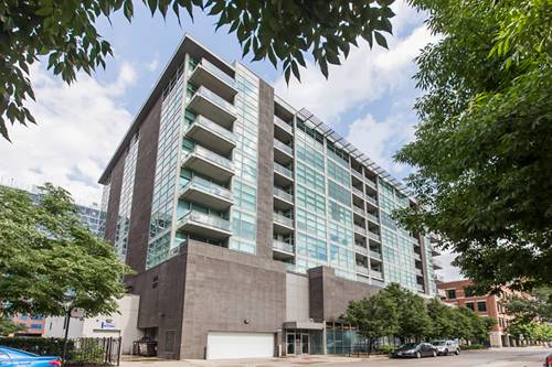 225 S Sangamon Unit 802, Chicago, IL 60607