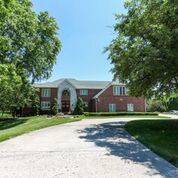 7925 Creekwood, Burr Ridge, IL 60527