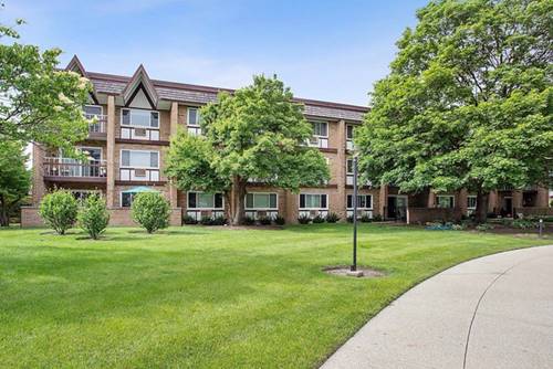 360 Claymoor Unit 3G, Hinsdale, IL 60521