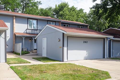 242 Millcreek Unit 242, Bloomingdale, IL 60108