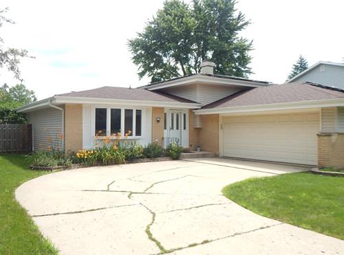 6S631 Avon, Naperville, IL 60540