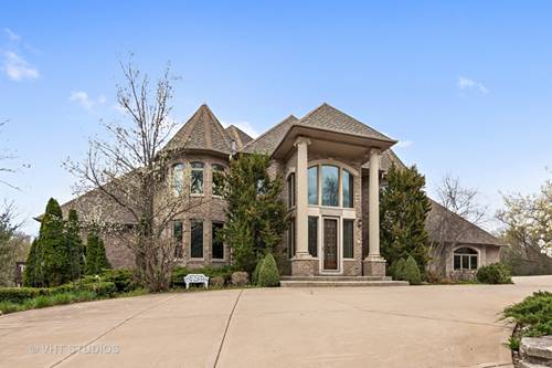 140 Century Oaks, North Barrington, IL 60010