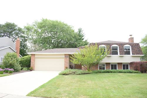 1582 Briarcliffe, Wheaton, IL 60189