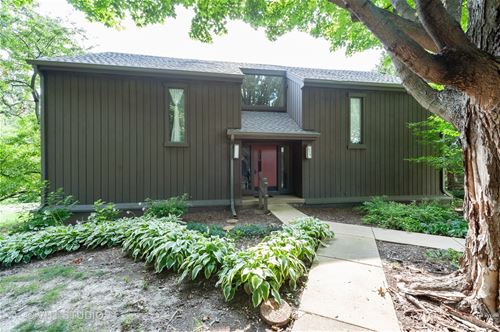 279 Rolling Wood Unit D, Lake Barrington, IL 60010