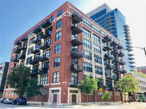 843 W Adams Unit 402, Chicago, IL 60607