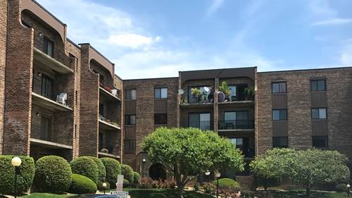 601 W Huntington Commons Unit 204, Mount Prospect, IL 60056