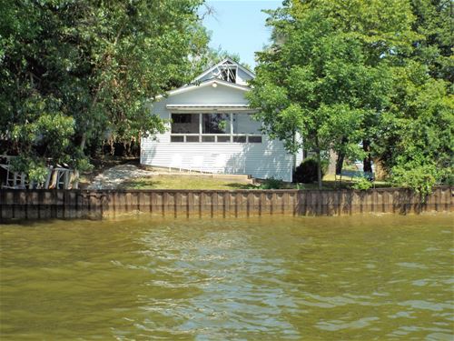 14 Coon Island, Mchenry, IL 60051