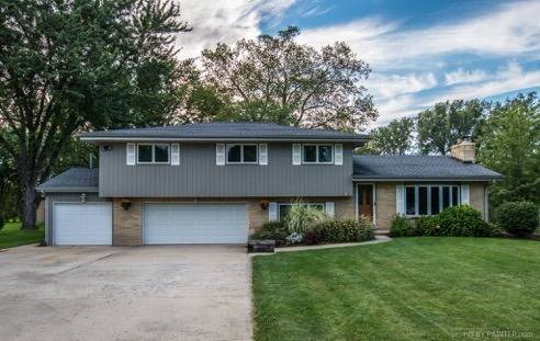 11S456 Oakwood, Lemont, IL 60439