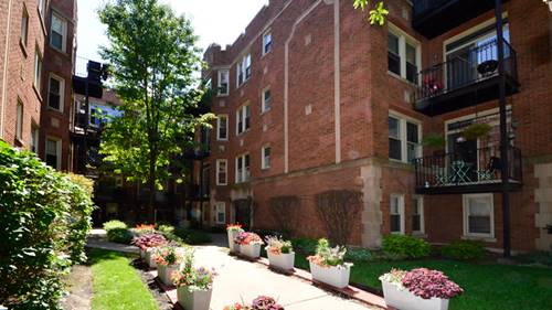 1649 W Pratt Unit 2A, Chicago, IL 60626